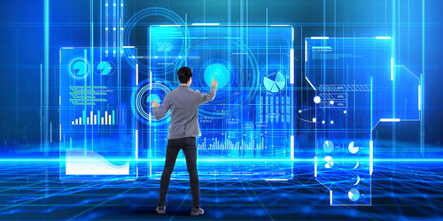 2022年地產(chǎn)行業(yè)人才格局劇變 兩類地產(chǎn)人徹底落伍，數(shù)據(jù)處理服務崗位年入百萬成常態(tài)